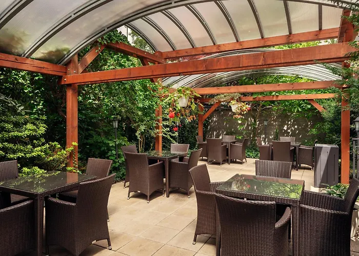 Alqush Downtown Hotel