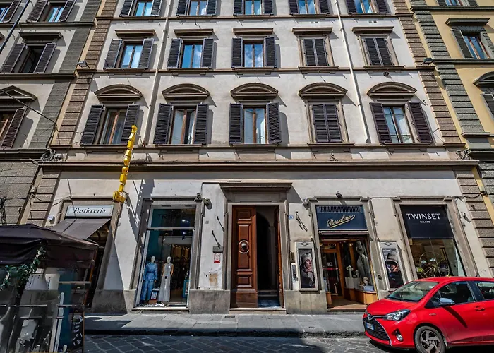 La Loggia Del Porcellino