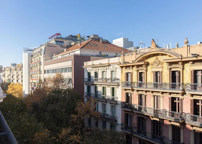 Pet Friendly hotel: Cosmo Apartments Passeig De Gracia
