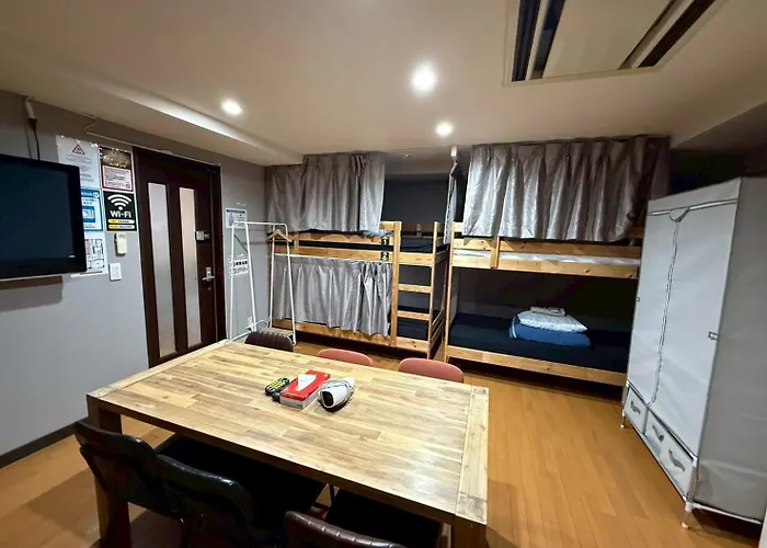 B&B only: Tokyo House Inn