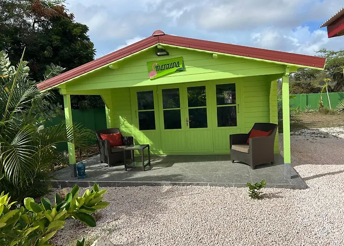 Vakantieverhuur: Aquila Apartments En Studios