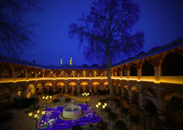 Ruestempasa Kervansaray With Free Parking