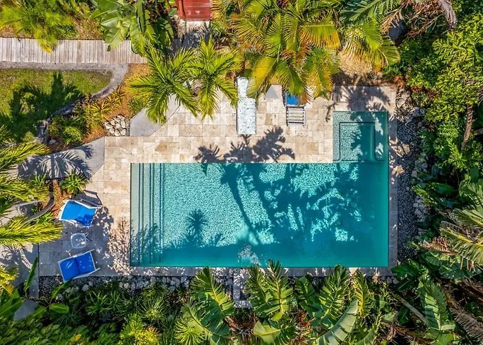 Cheap hotel: Manatee Palms