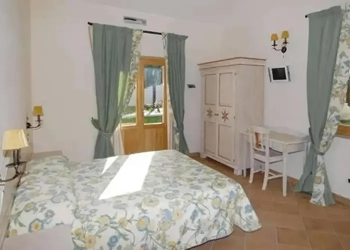 Hotel con piscina: Il Casale Mancini