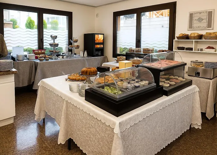 Ping Pong Hotel: Hotel Ondina