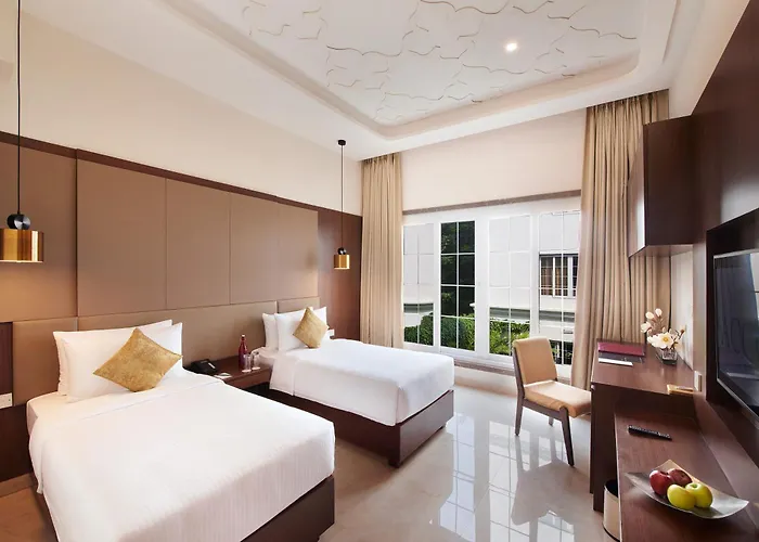 Family Friendly Hotels Accord Chrome