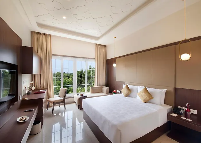 Family Friendly Hotels Accord Chrome