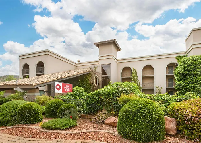 Best Western Plus Arroyo Roble Hotel & Creekside Villas