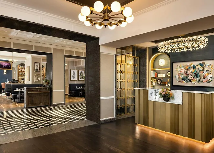 Hotel with Tennis: The Talbott, Autograph Collection