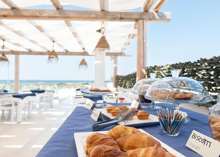 Hotel sulla spiaggia: Baia Di Torre Squillace