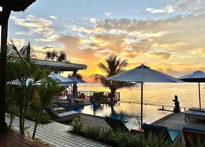 Nusa Veranda Sunset Villas & Restaurant