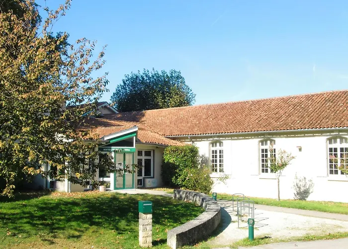Hotel pres du College: Auberge de Jeunesse de Saintes