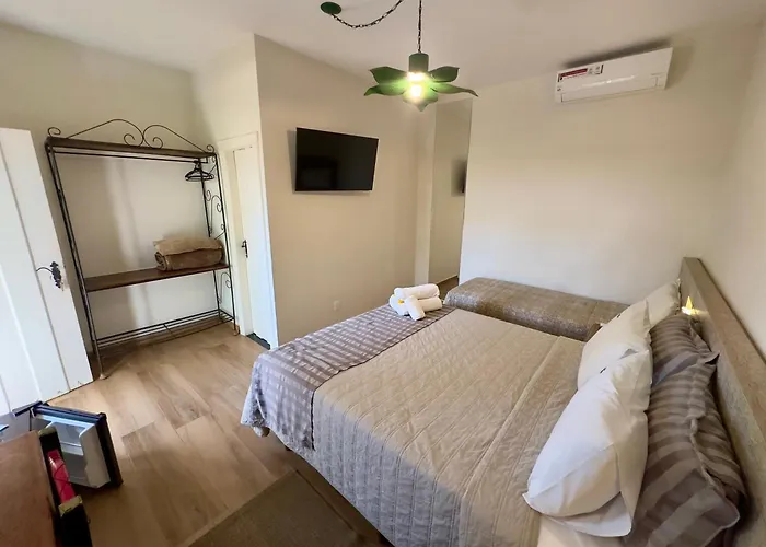 Hotel com jacuzzi: Pousada Villa Alferes