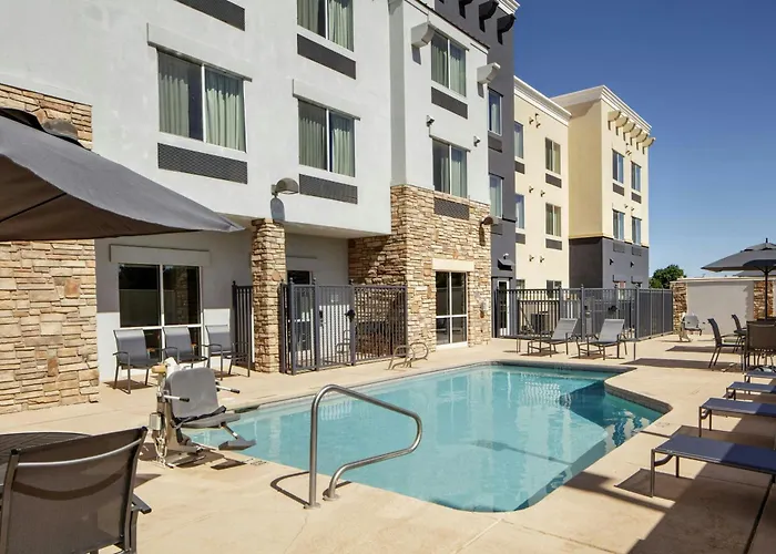 3 star hotel: Fairfield Inn & Suites Clovis