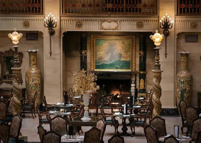 Family Hotel: The Louie, A Davenport Hotel, Autograph Collection