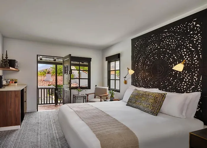 Pets Allowed Hotel Lucille Palm Springs