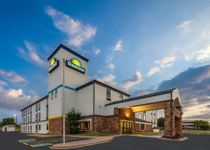 3 star hotel: Days Inn By Wyndham Tulsa Central