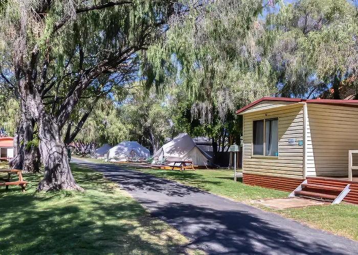 : Busselton Villas And Glamping Village