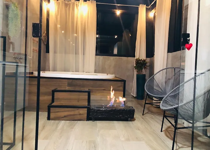 Uai House com jacuzzi (Espaço romântico)