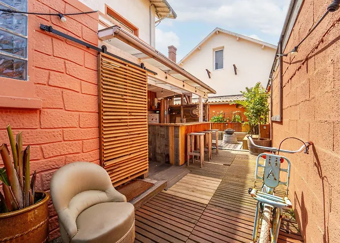 Hôtel accueillant les animaux: La Boga Surf House Biscarrosse Plage