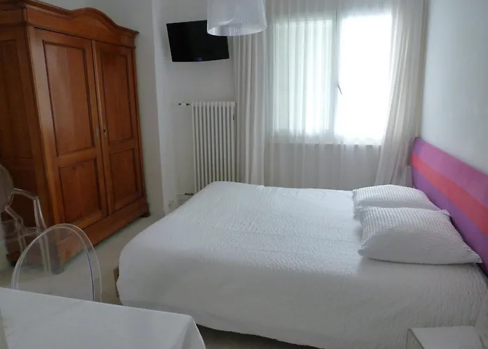 Cheap hotel: Hotel Villa Selva