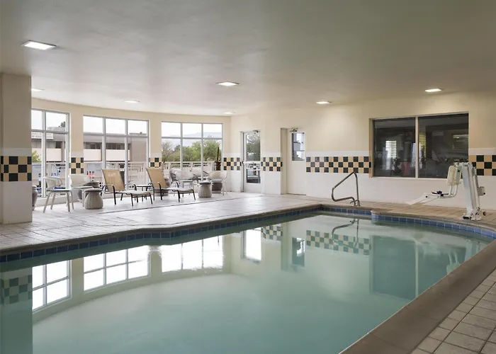 Central hotel: Hilton Garden Inn Albuquerque Airport