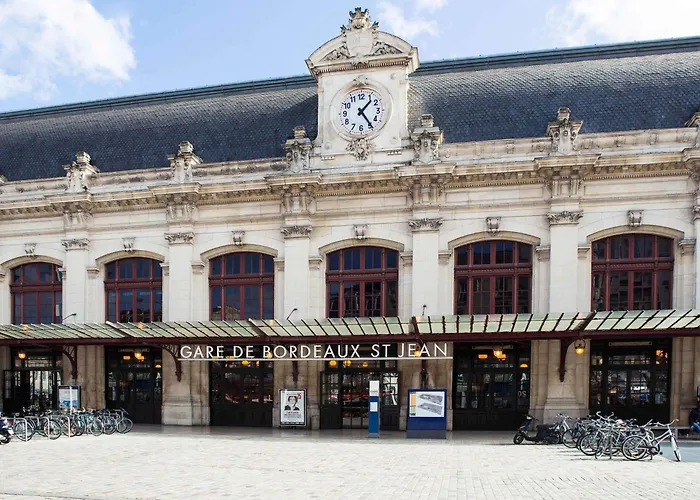 Ibis Budget Bordeaux Centre - Gare Saint Jean