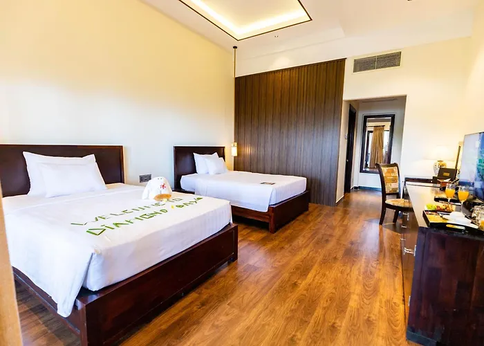 Diamond Bay Resort & Spa
