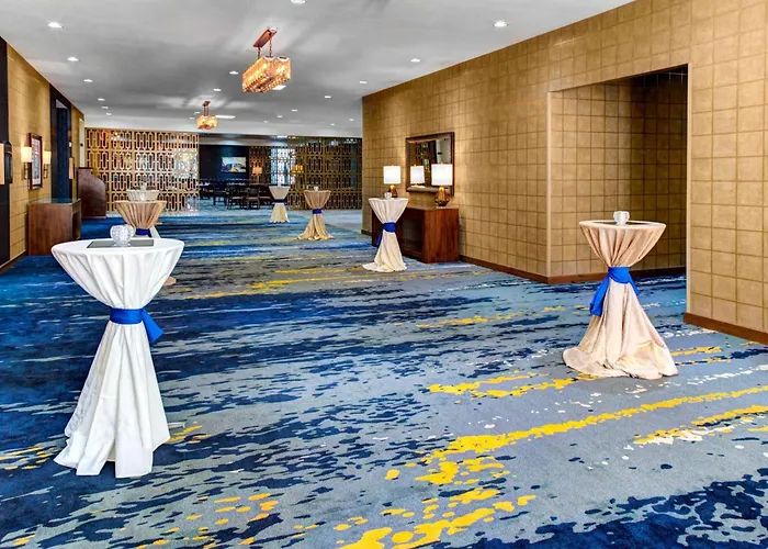 Doubletree By Hilton Arlington Dfw South