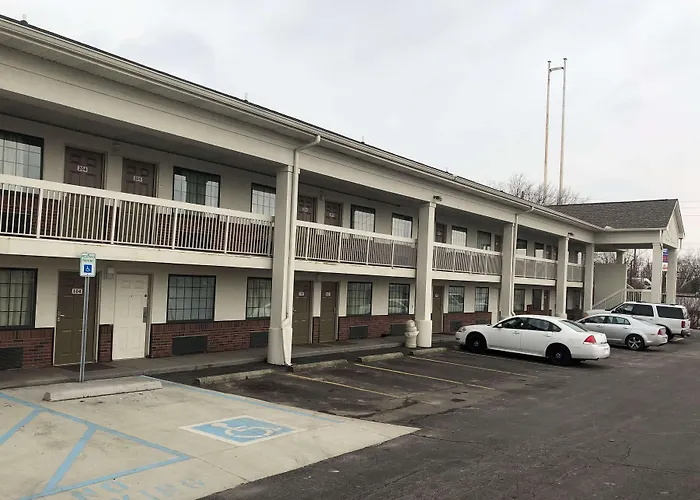Hotel: Days Inn By Wyndham Indianapolis South
