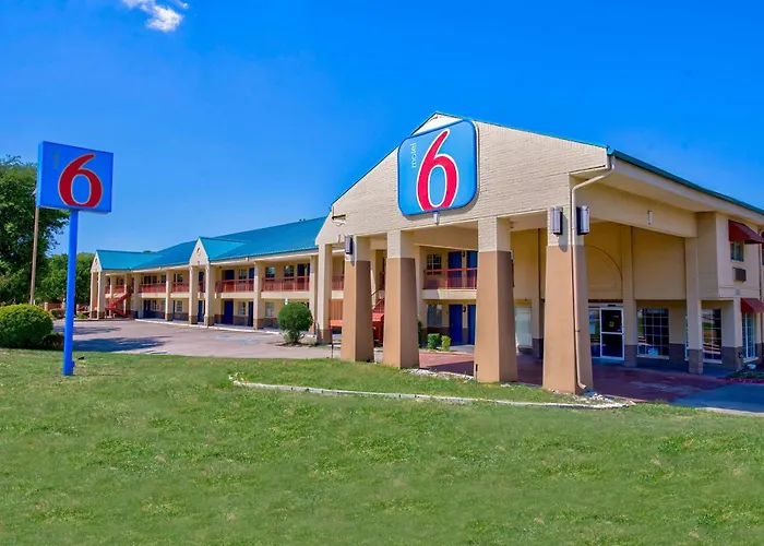 Motel 6-, Tx