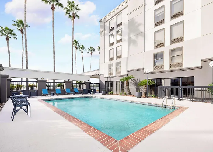 3 star hotel: Hampton Inn Laredo