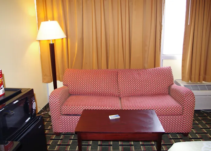 Days Hotel By Wyndham Danville Conference Center
