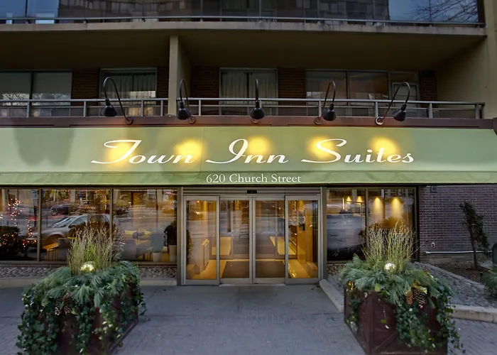 Motel: Town Inn Suites Hotel