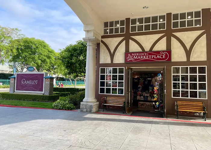 Anaheim Camelot Inn & Suites