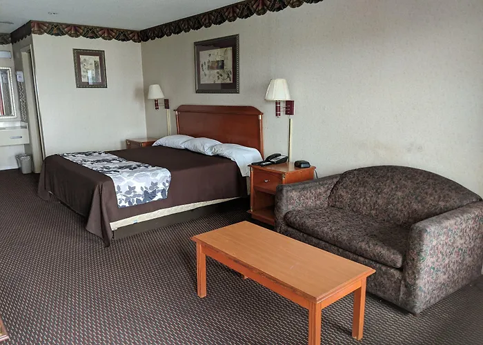 Motel: Key West Inn - Montgomery South