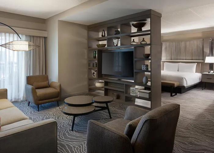 Marriott Savannah Riverfront