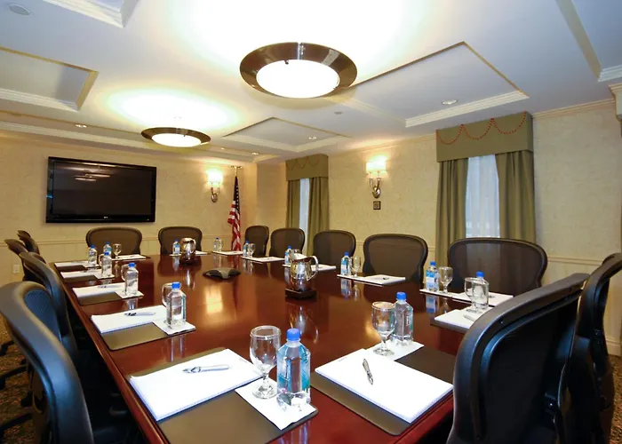 Hôtel accueillant les animaux: San Carlos Hotel New York