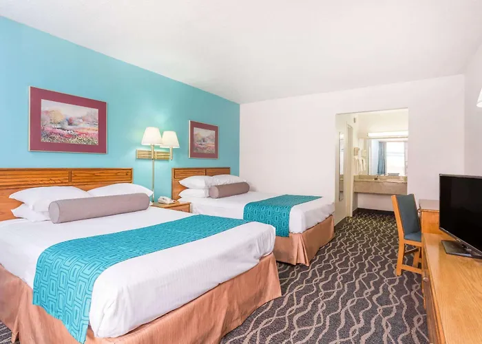 Motel: Howard Johnson By Wyndham Commerce Ga