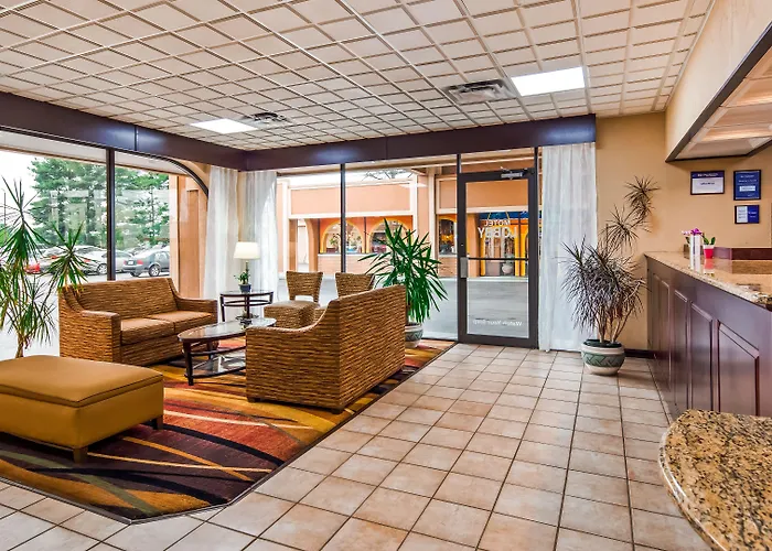 3 star hotel: Best Western Thunderbird Motel