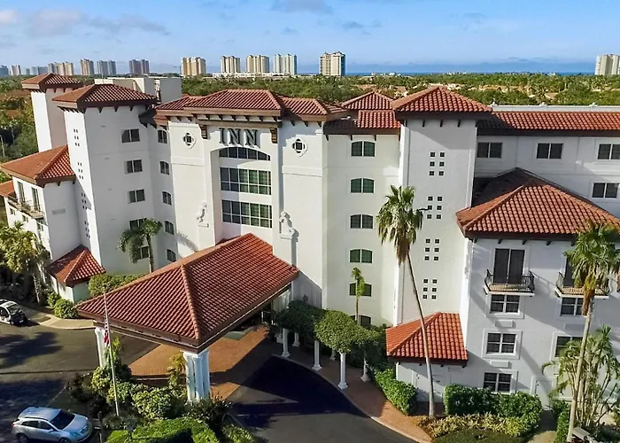 Golf hotel: Inn At Pelican Bay