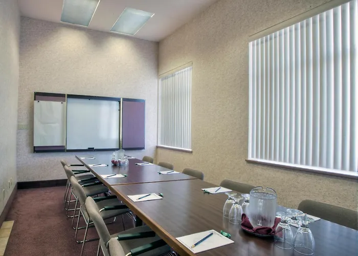 Boutique hotel only: Powell River Town Centre Hotel