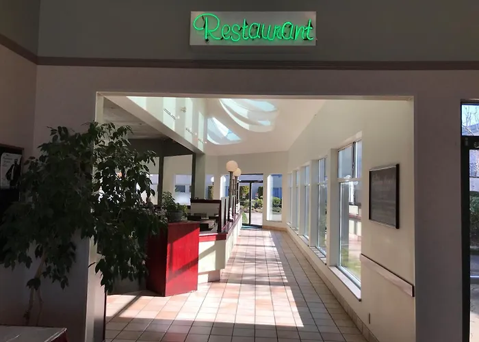 Boutique hotel only: Powell River Town Centre Hotel