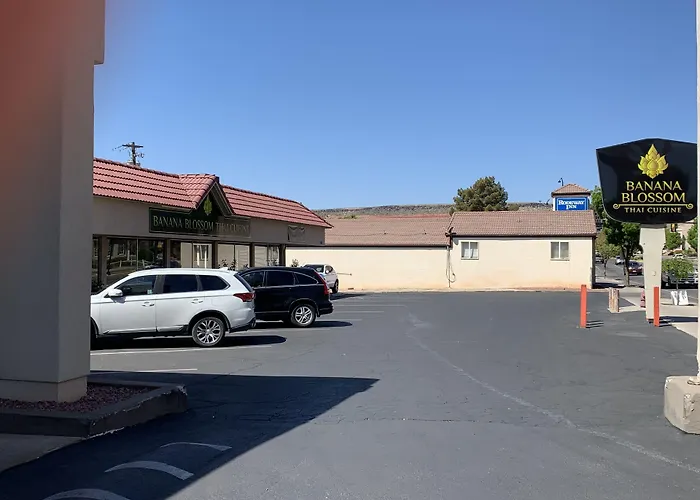 Family Hotel: Econo Lodge St George North - Near Pioneer Park
