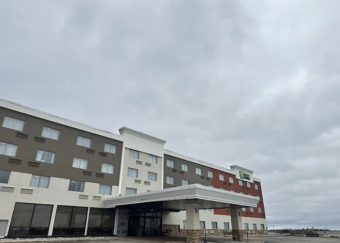 Holiday Inn Express Big Rapids By Ihg