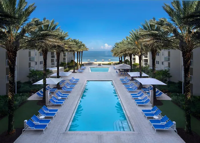 Pet Friendly hotel: Edgewater Beach Hotel