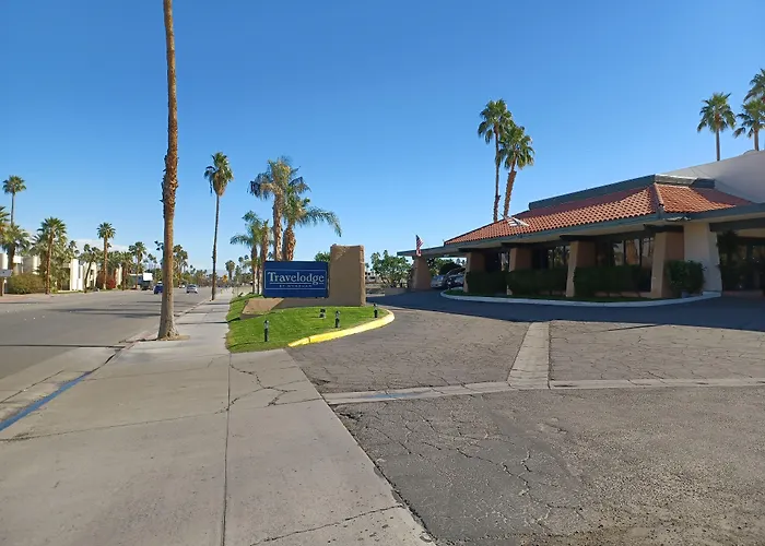 Cheap hotel: Travelodge By Wyndham Palm Springs