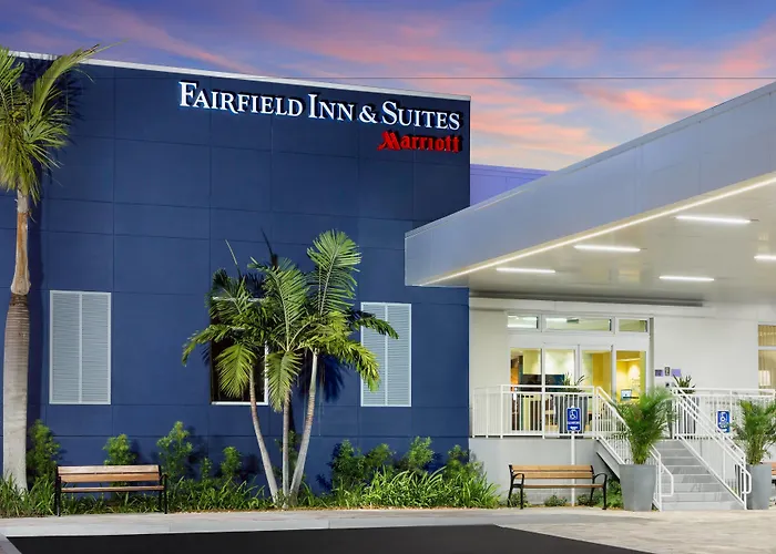 Hotels with tennis Fairfield By Marriott Inn & Suites Key West At The Keys Collection