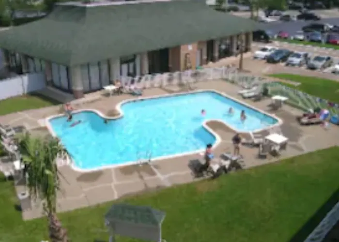 Ambassadors Inn & Suites