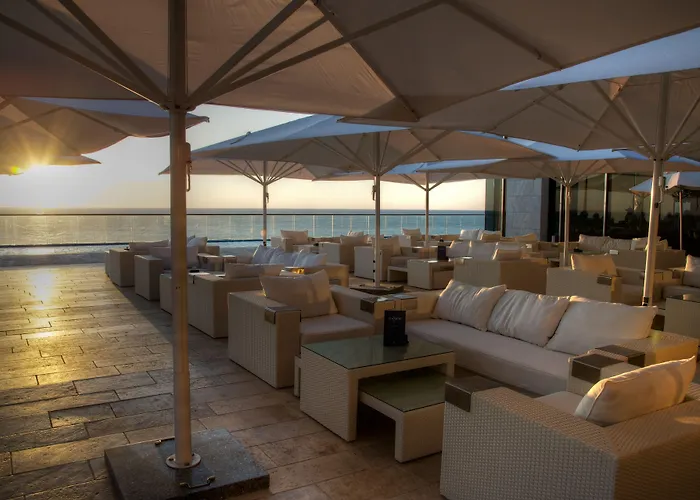 Central hotel: Hilton Tel Aviv Hotel